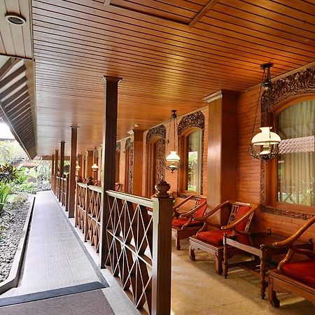 Zen Rooms Jogja Cendrawasih Pakualaman Buitenkant foto