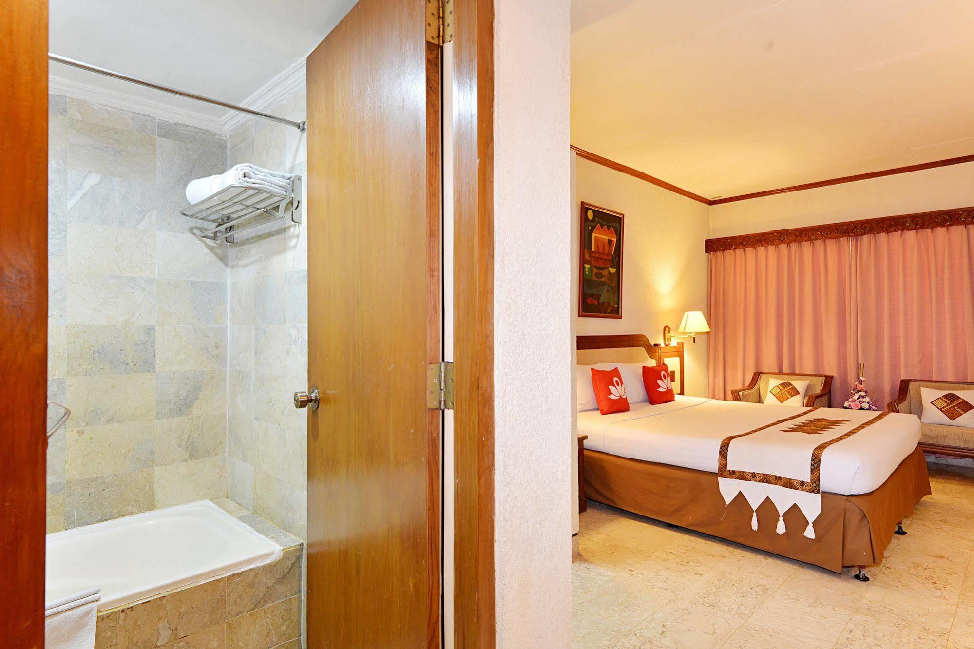 Zen Rooms Jogja Cendrawasih Pakualaman Buitenkant foto